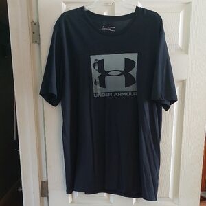 Under Armour Dark Tee with Logo